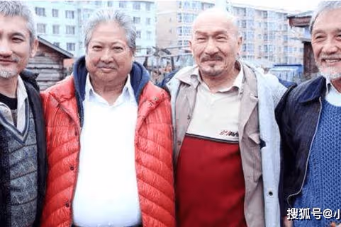 周星馳唯一承認過的師父，曾因炒樓破產，今76歲只有洪金寶請得動