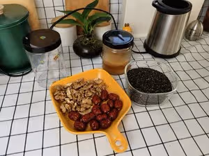家庭自製黑芝麻丸