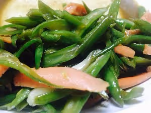 火腿腸炒豆角絲