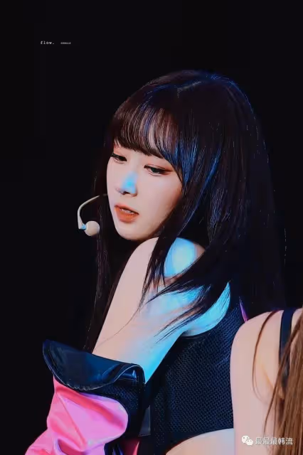 她又在光明正大的擺爛……