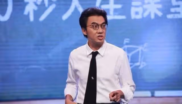 又走一個!TVB前主持宣布上月已完約離巢,因幽默風趣受觀眾追捧