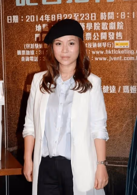 抗癌成功重回幕前!香港歌手消瘦現身憶化療之路:身上有難聞臭味