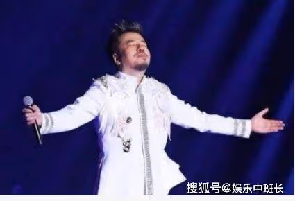 以為自己很紅，跑到鳥巢開辦演唱會，結果虧得讓妻子賣房還債！