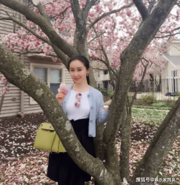 當49歲楊鈺瑩與32歲舒暢比美，網友：這就是裝嫩與真嫩的差別！