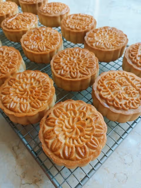 廣式月餅（蛋黃蓮蓉/蛋黃豆沙）（100克20個）