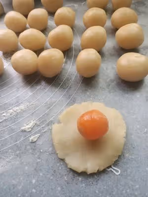 廣式月餅（蛋黃蓮蓉/蛋黃豆沙）（100克20個）