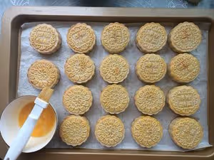 廣式月餅（蛋黃蓮蓉/蛋黃豆沙）（100克20個）