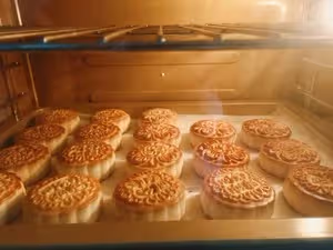廣式月餅（蛋黃蓮蓉/蛋黃豆沙）（100克20個）