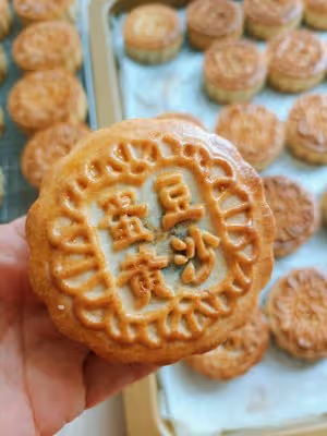 廣式月餅（蛋黃蓮蓉/蛋黃豆沙）（100克20個）