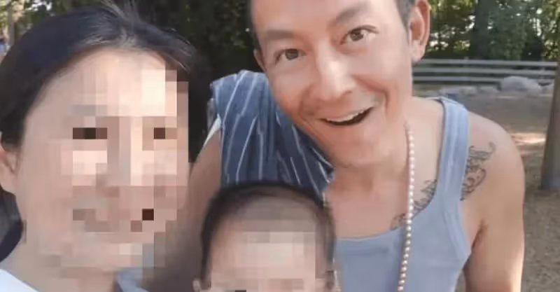 41歲陳冠希近況曝光，頭髮花白頭頂稀疏，打扮異常怪異，網友：到底經歷了什麼