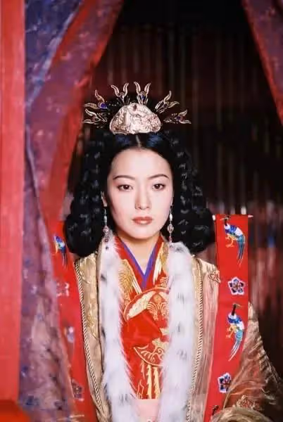 韓國四位整容美女,曾經的人氣女王現在變得認不出了