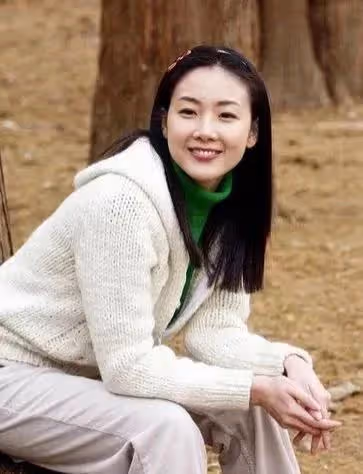 韓國四位整容美女,曾經的人氣女王現在變得認不出了