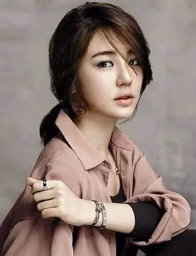 韓國四位整容美女,曾經的人氣女王現在變得認不出了