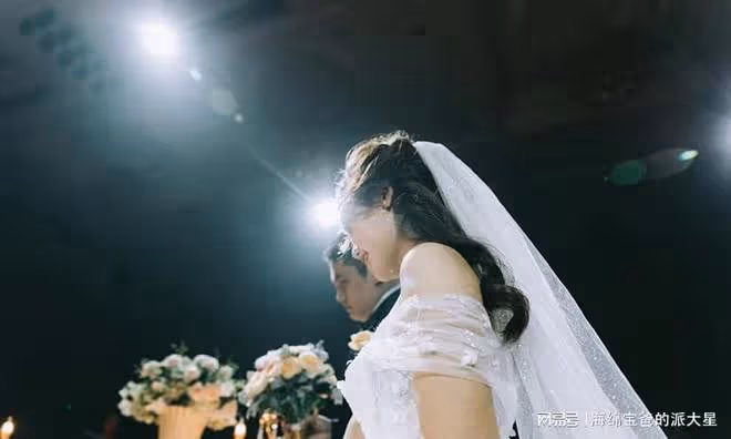 婆婆,房子和錢都是你的,你想給誰就給誰,但我的房你也別惦記住