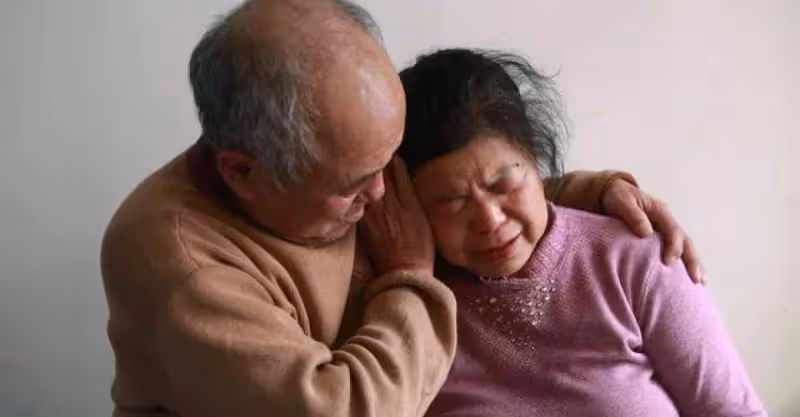 鳳凰男媽的自責：「兒子連續1周只睡6小時，我卻借了親戚3萬」
