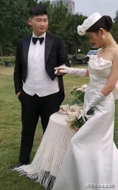 朱小偉婚期將至,陳亞男選擇隱藏起來,陳萌拍婚紗照花數萬元