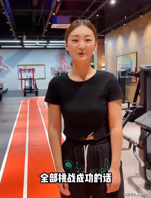 朱小偉婚期將至,陳亞男選擇隱藏起來,陳萌拍婚紗照花數萬元