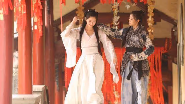 新版《倩女幽魂》後,李凱馨新劇又迎來首播,主演都是神仙顏值
