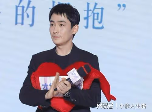長春電影節獲獎名單公布，朱一龍和馬麗笑了，賈玲和黃渤為啥沒來