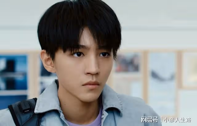 搖頭晃腦，表情僵硬？《罰罪》男一號把「放蕩不羈」玩出新花樣！