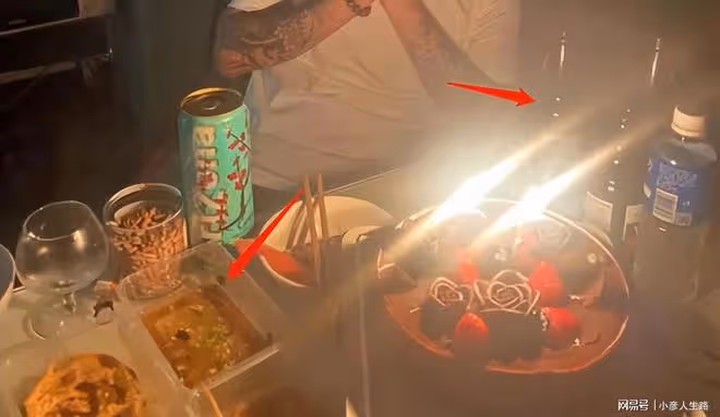 跟李菁菁離婚劉振現狀曝光！獨在老房慶生很心酸，網友：咎由自取