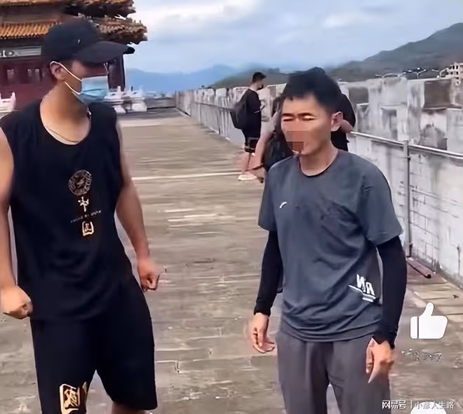 成毅《蓮花樓》未播先糊?代拍被打鼻骨折,劇組道歉被指避重就輕