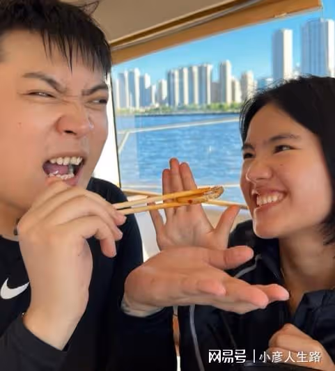 李勒優將上大學,晉媽帶她坐遊艇,崔晉:不是你我不知我有多混蛋