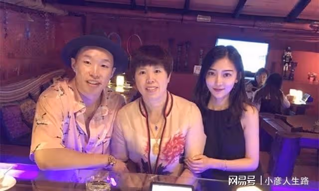 德雲社燒餅發文,曬自己的早餐,評論區畫風卻集體跑偏
