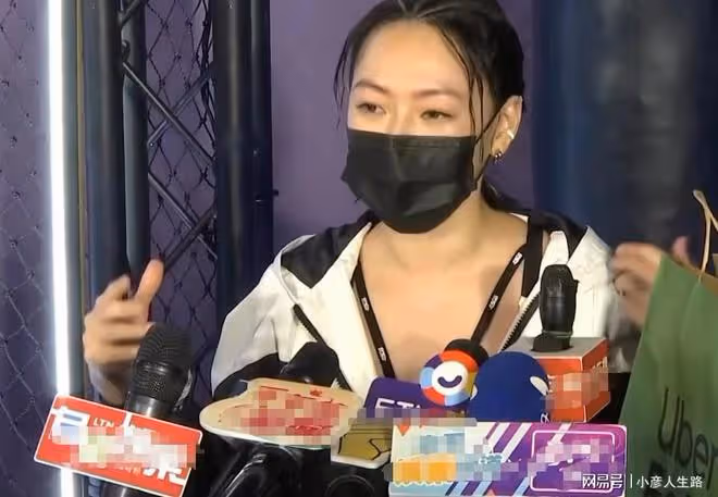 小S獲新加坡獎被誇國際巨星,稱具俊曄廚藝好,揚言要封殺二女兒