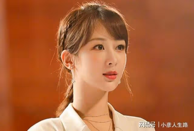 成毅楊紫新劇評分不佳,與女三號加戲有關係,其次是平台方不懂事