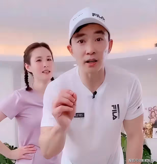 辛巴炮轟劉畊宏，指責他們也賣過假燕窩，希望他們能站出來認錯