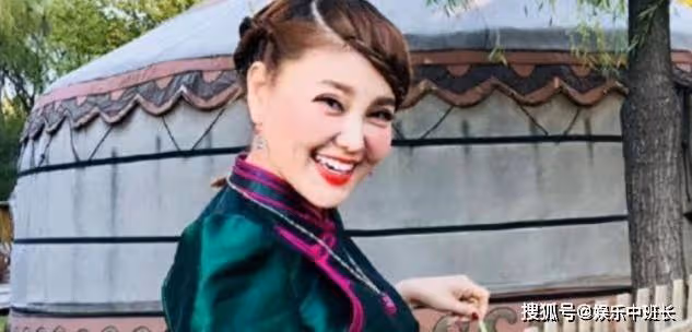 草原的女兒烏蘭圖雅，唱《套馬杆》爆紅，感情卻不如事業順利
