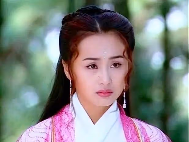 擁有「美人痣」的女星:劉詩詩靈氣十足,王麗坤風情萬種,看到殷桃:這才是「純欲天花板」