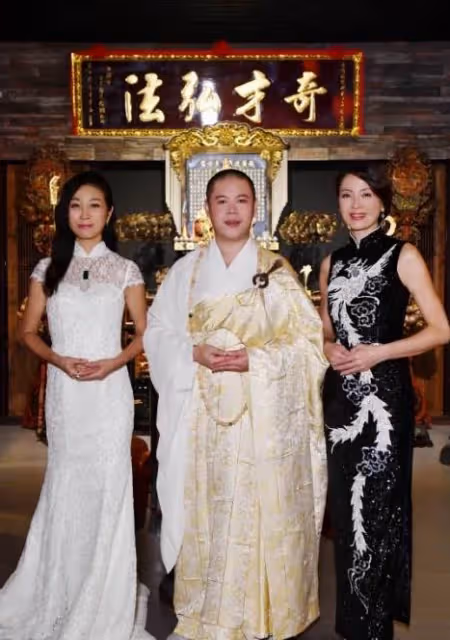 善行俠女性格!方文琳領柯淑勤閨蜜一起修佛「意外揭她低調行善」修行靜心:靠勞力去做保潔阿姨自足