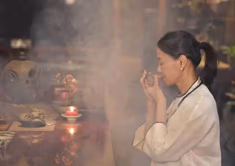 善行俠女性格!方文琳領柯淑勤閨蜜一起修佛「意外揭她低調行善」修行靜心:靠勞力去做保潔阿姨自足