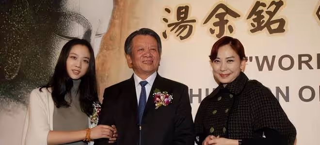 從曾被全網封殺,到韓國國民女神,湯唯除了「脫」,還有什麼?