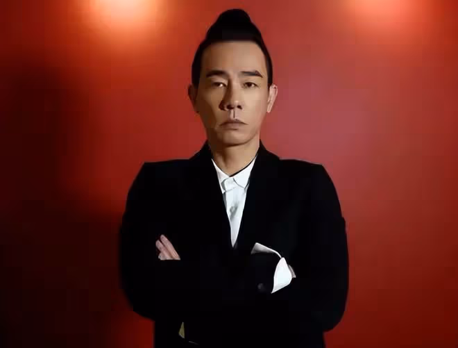 身價5億還不滿足？陳小春花100萬改名後，演藝事業水漲船高