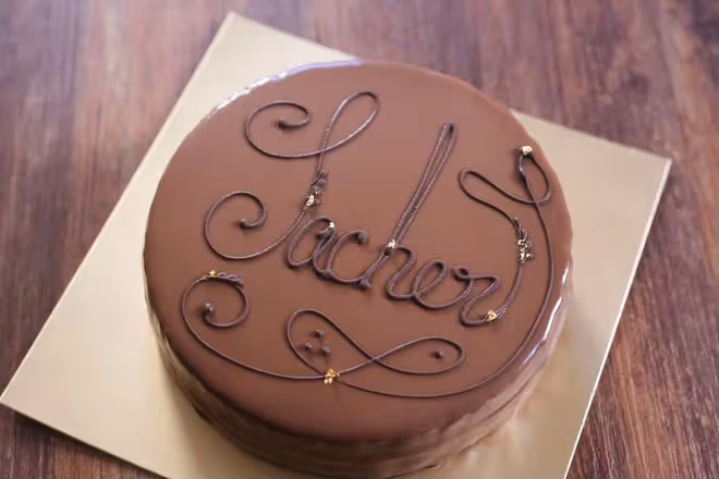 薩赫蛋糕（Sacher cake）