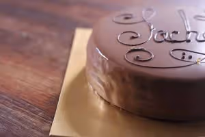 薩赫蛋糕（Sacher cake）