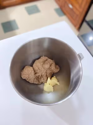 黑麥穀物餐包