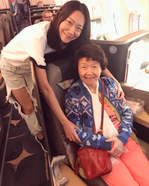 名門千金變省錢孝女!曲家瑞憶「董事長爸病倒才知現實」為求生斷損友 「由奢入儉大不易」:爸媽開心就值得