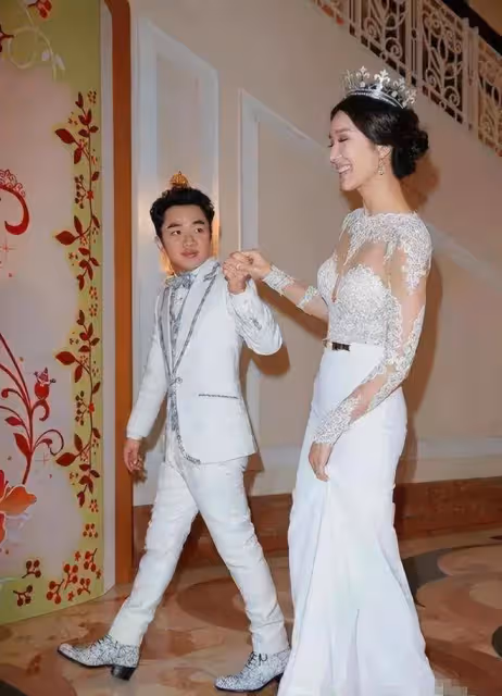老媽貌美如花,兒女卻各有各的丑,這10位星二代的長相真玄幻