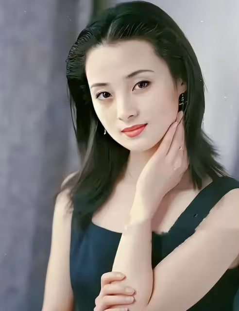 老媽貌美如花,兒女卻各有各的丑,這10位星二代的長相真玄幻