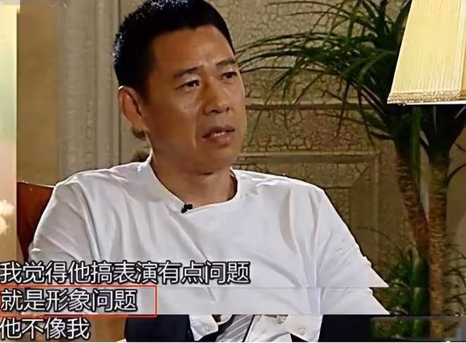 老媽貌美如花,兒女卻各有各的丑,這10位星二代的長相真玄幻