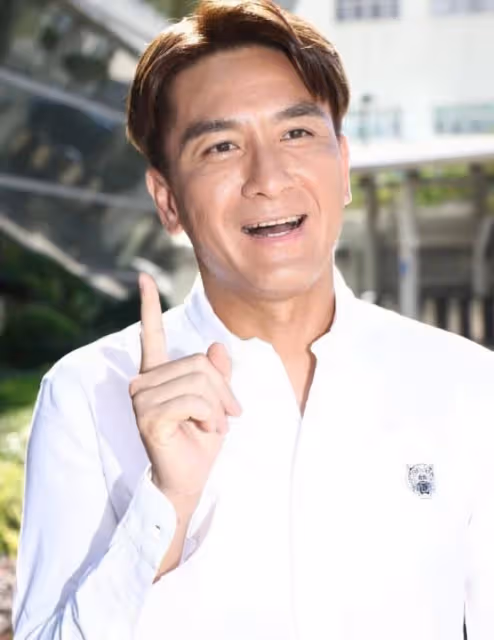 離結婚差一步!TVB視帝曝與小花女友遲遲未婚原因,已想好當人父