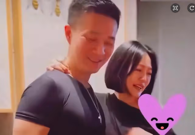 小s老公再度被拍，與多名美女舉止親密，小s的回應太卑微！