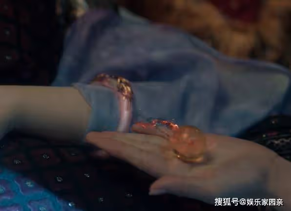 《蒼蘭訣》骨蘭滴血是什麼意思？《蒼蘭訣》骨蘭滴血有什麼用？