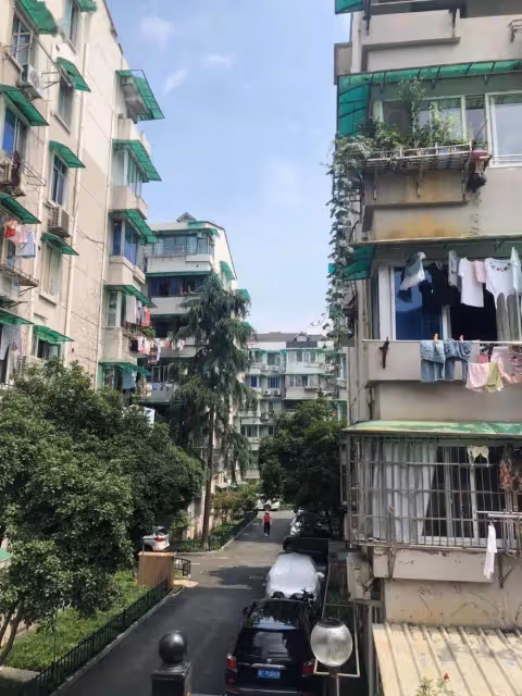互助型養老!80歲嬤喪偶「獨居21坪房」沒人對話好孤單 陌生女孩搬進住「各取所需」臉上多了笑容