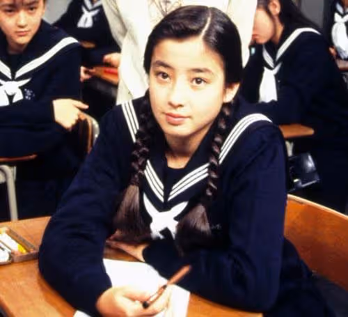 一生悲慘堪比梅艷芳!15歲大紅卻遭親媽逼迫「放棄愛人」 抑鬱4年後重生「和王祖賢合作」獲影后