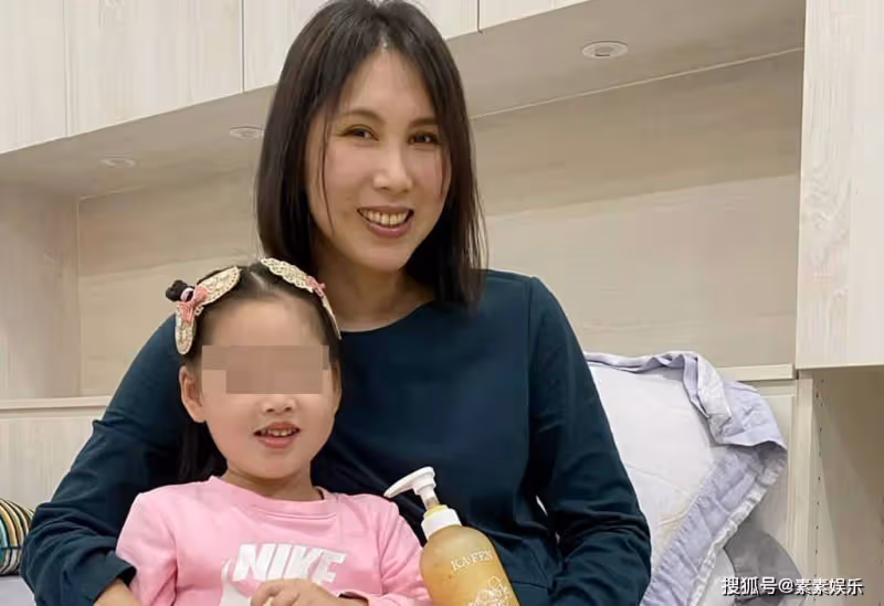 余苑綺的骨灰與愛犬合葬,生前遺願完成,女兒稱夢見了媽媽